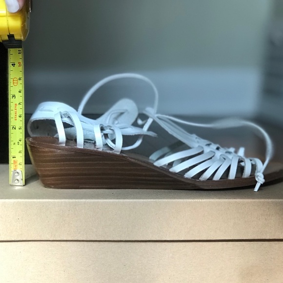 Madewell, White Huarache Wedge Sandals, size 6-US - Picture 2 of 4